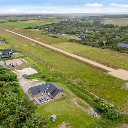 Botmar - 1-5km From The Sea By Interhome Feriehus