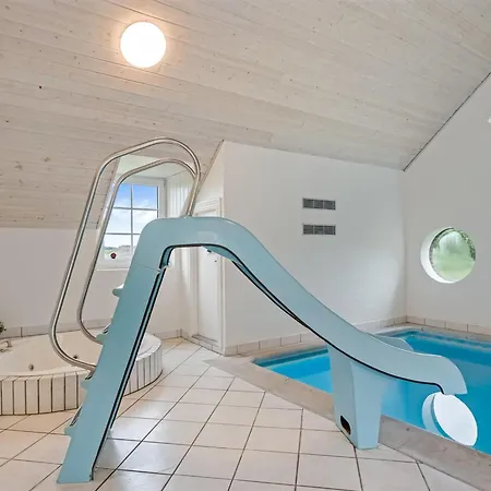Botmar - 1-5km From The Sea By Interhome *